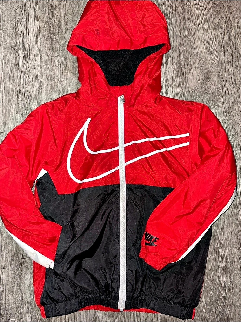 Nike Sportswear Kids Hooded Windbreaker Colorblock Red Black Jacket - Size 6